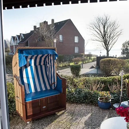 公寓 Kleiner-sundblick-terrassenwohnung-mit-meerblick-und-strandkorb-in-lemkenhafen
